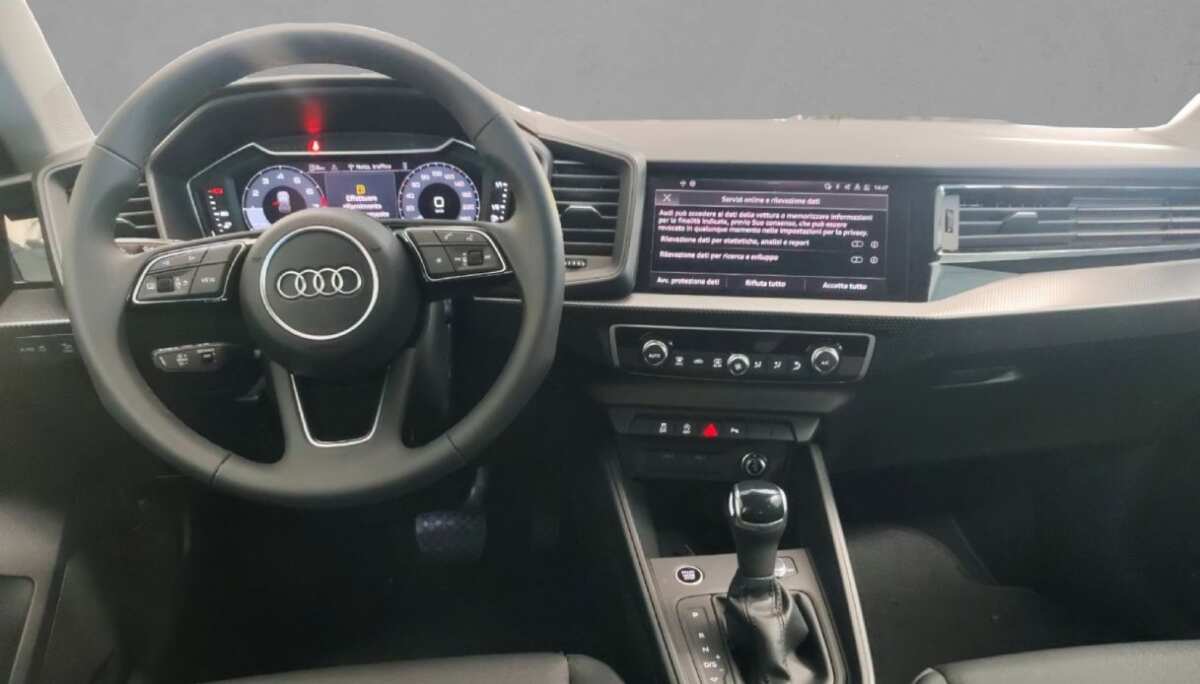 Interni della Audi A1 Allstreet